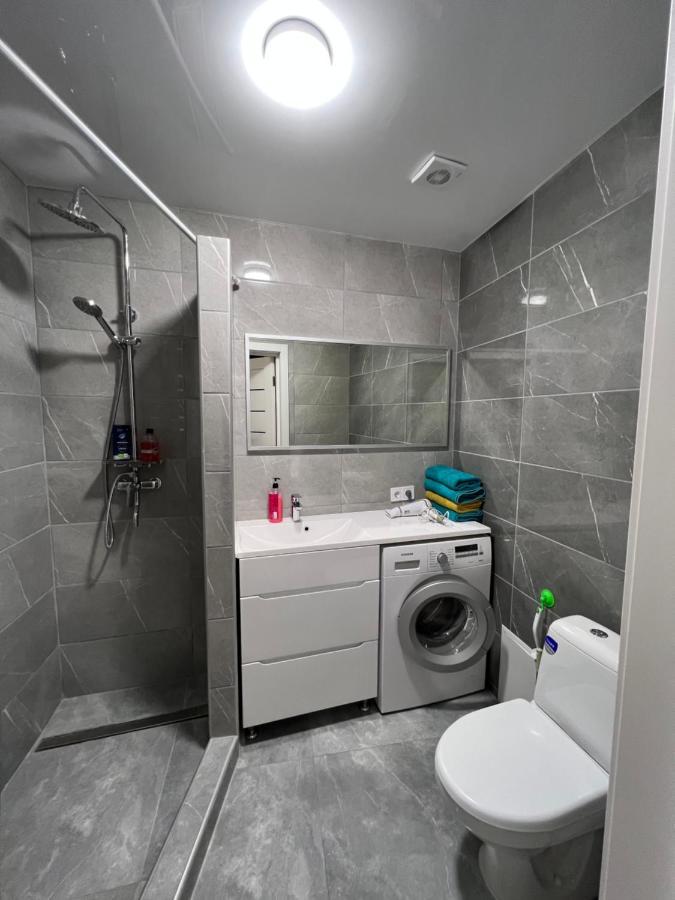 Kulisha 2Bedroom Apartment Near Opera House With Balcony Liov Exterior foto